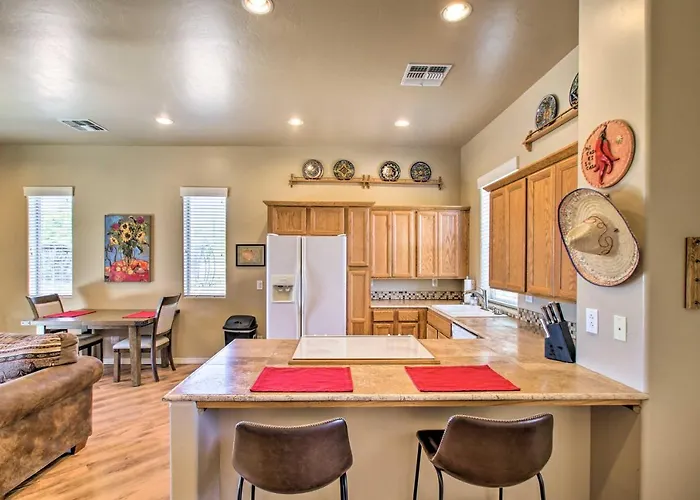Casita With Fire Pit 5 Mi To Town And Golf Holiday home